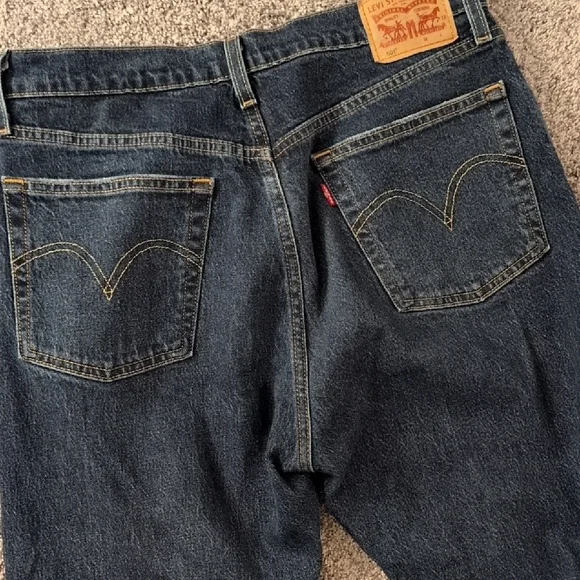 Levi's 501 Jeans with Button-Fly 30x28 - Picture 6 of 6